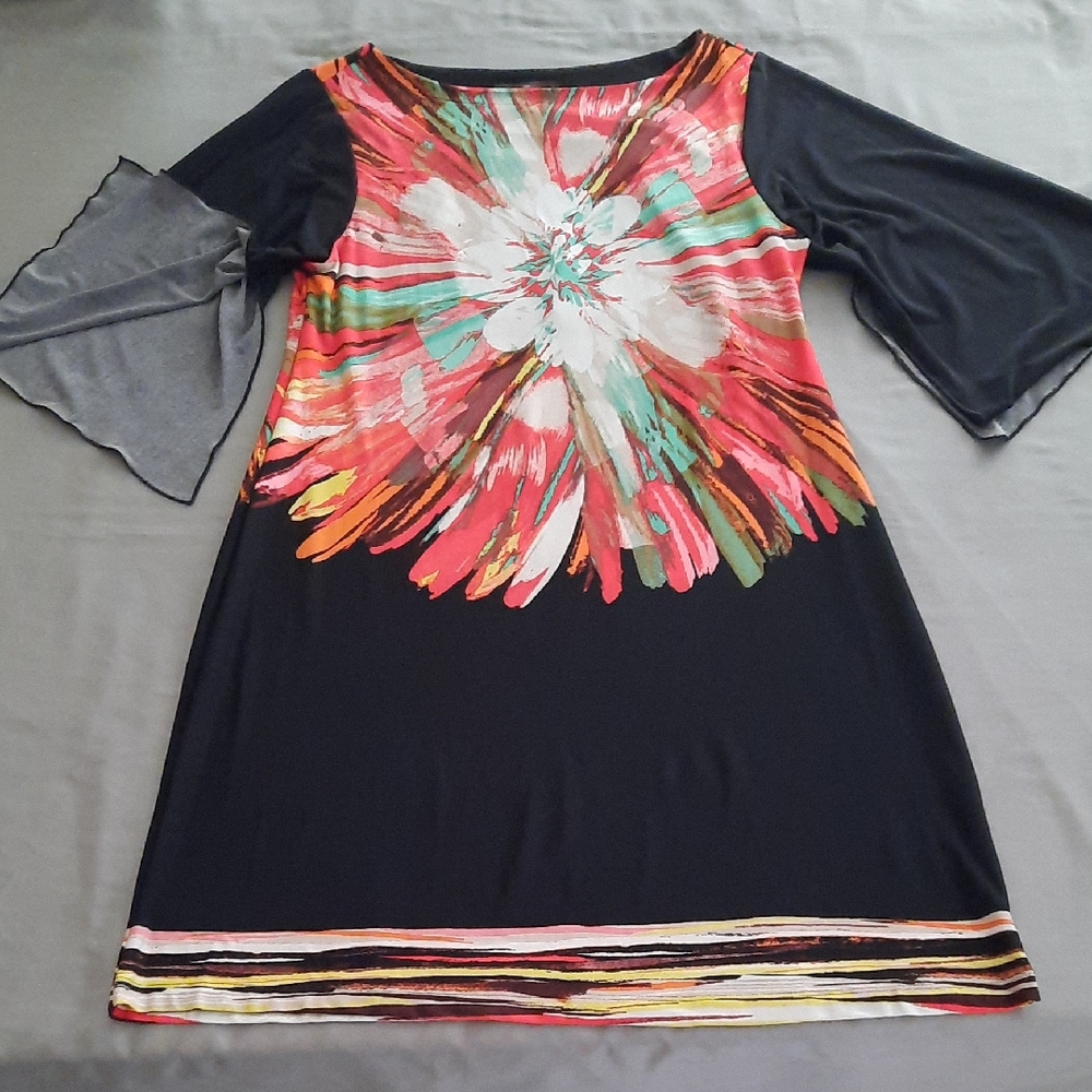 Fenn Wright Manson Black Tunic with Coral, White & Mint Floral Burst -Size 6